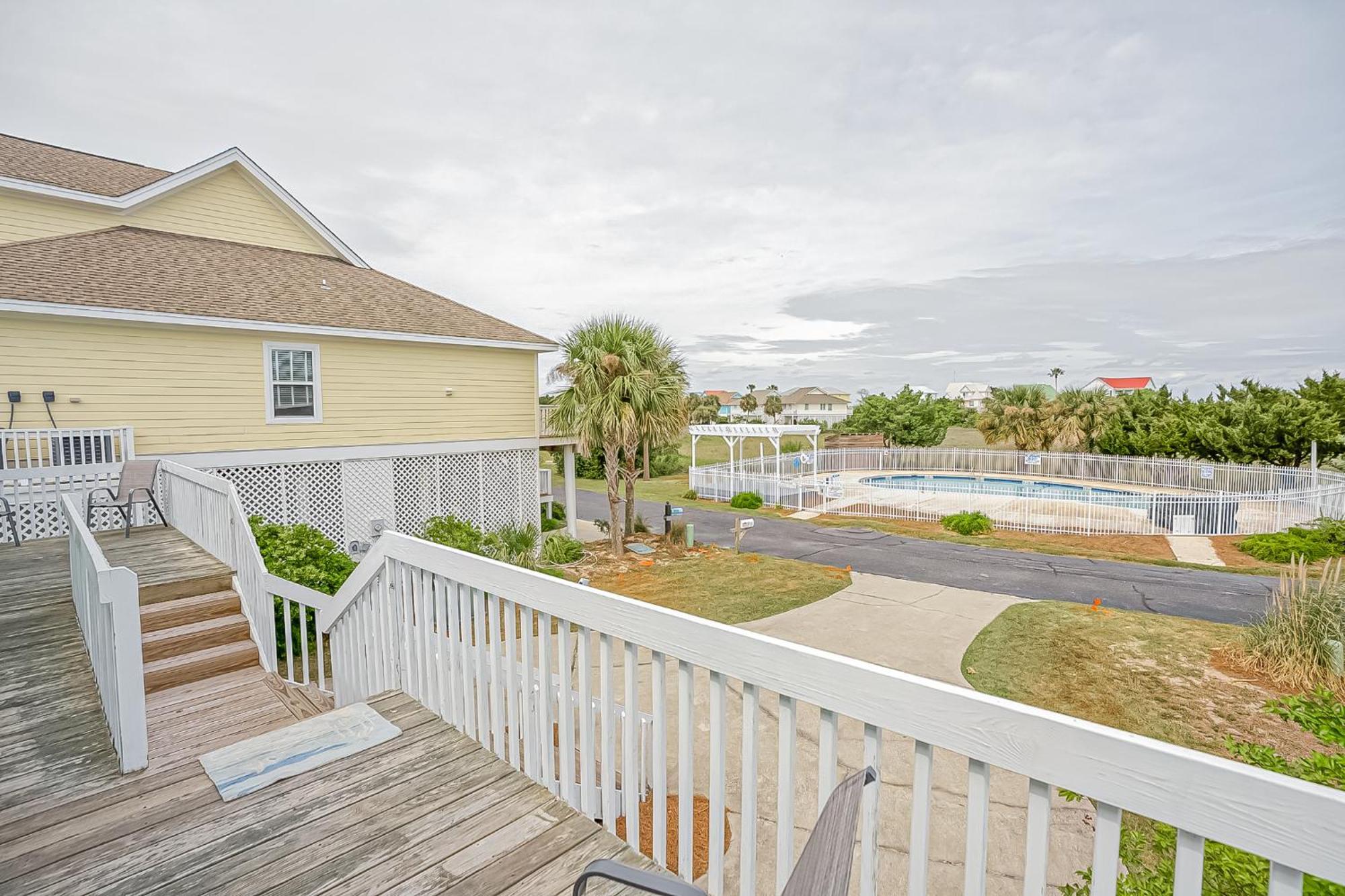 Four-Bedroom House With Great View! Pool Across The Street! Hunting Island Pass! Harbor Island Exterior foto